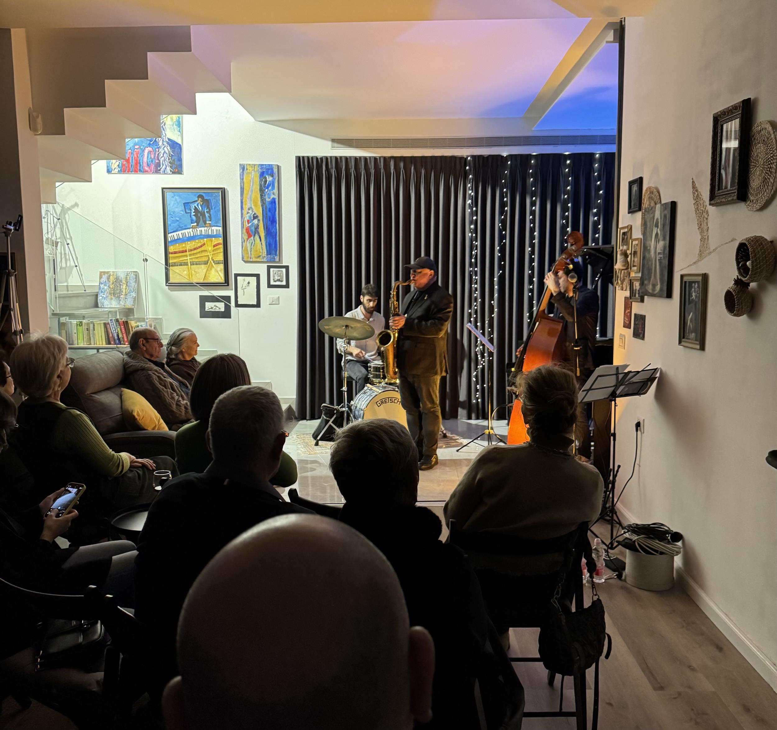 Robert Anchipolovsky Quartet